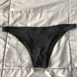 Swim bottoms/ hardly worn